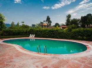 Corbett Machaan Resort